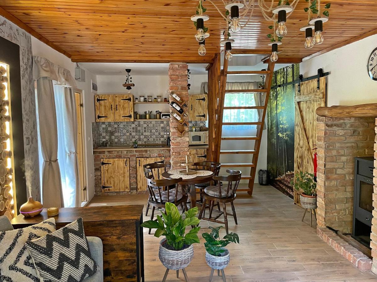 Cityside Cottage Eger Eksteriør billede